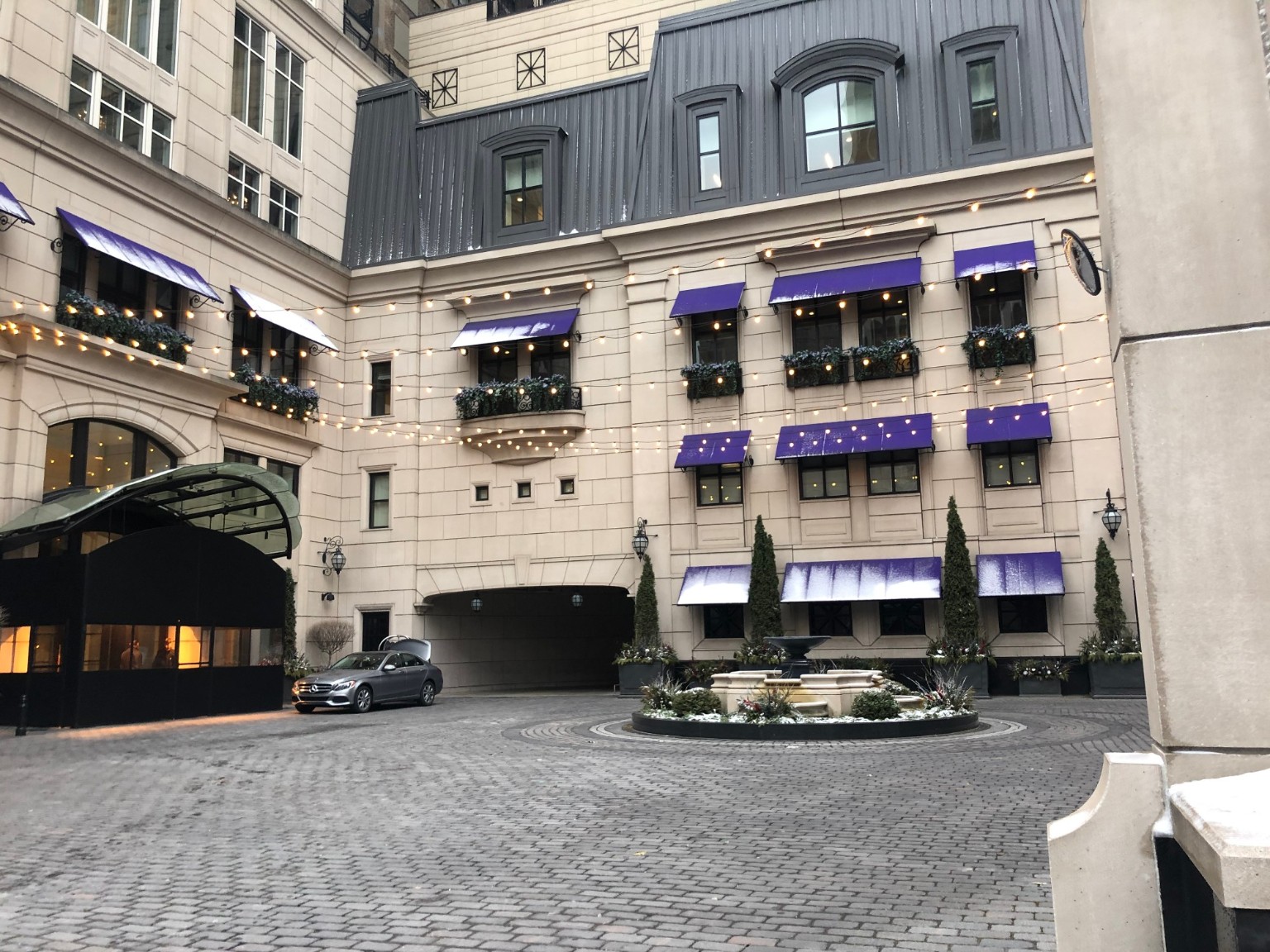 Waldorf Astoria Chicago Hotel Exterior