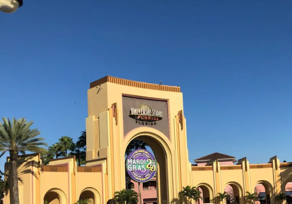 Theme Park Universal Studios Entrance