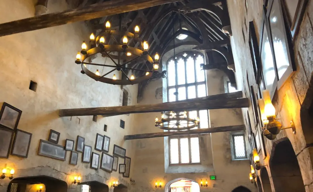 leaky cauldron in harry potter