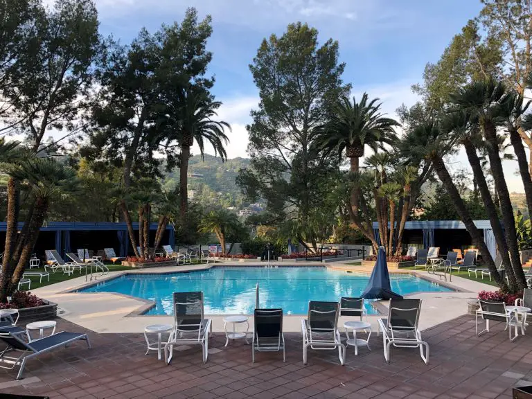 universal hollywood hilton hotel pool