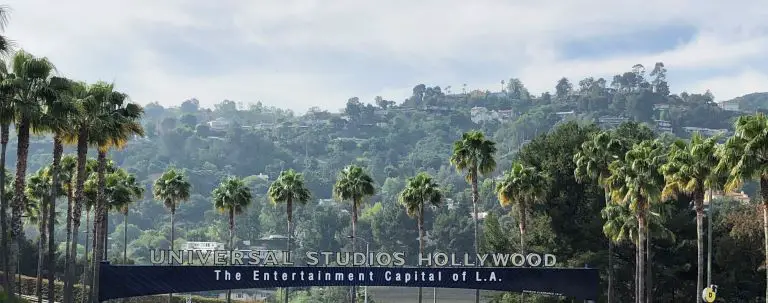 universal studios hollywood entrance