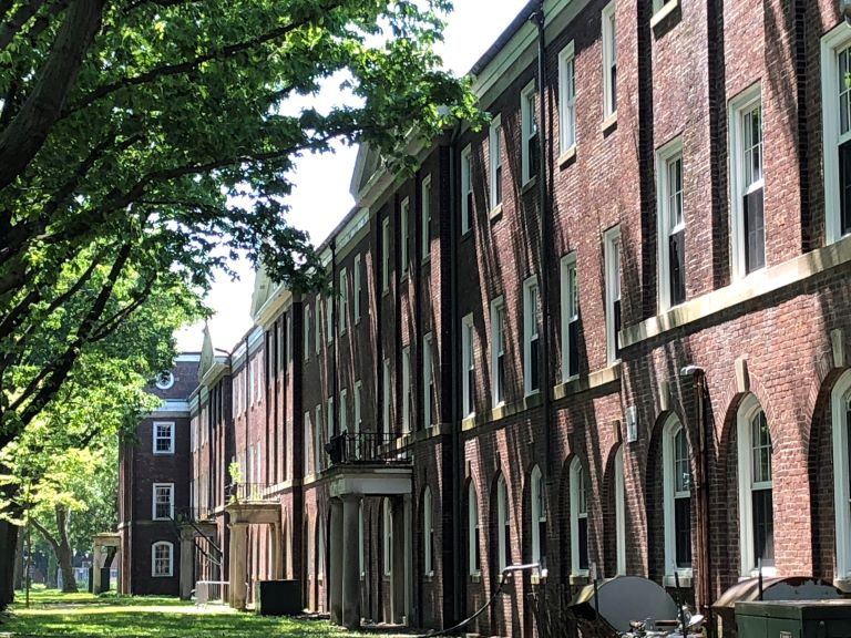 governors island buildings