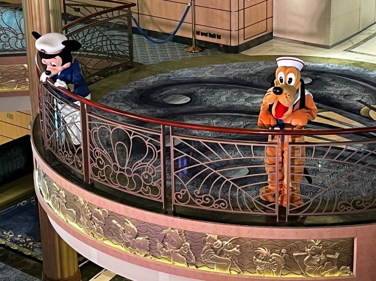 disney fantasy cruise character greetings