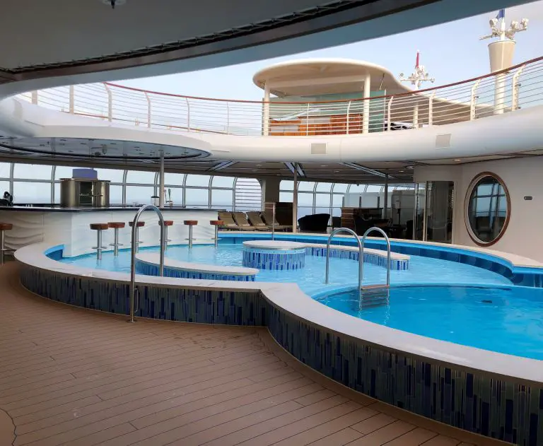 things for adults to do on disney cruise pool bar
