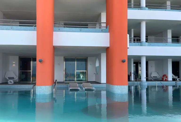 nickelodeon hotels & resorts riviera maya cancun quintana roo Mexico swim up suite