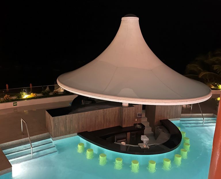 nickelodeon resort all inclusive Mexico swim up bar