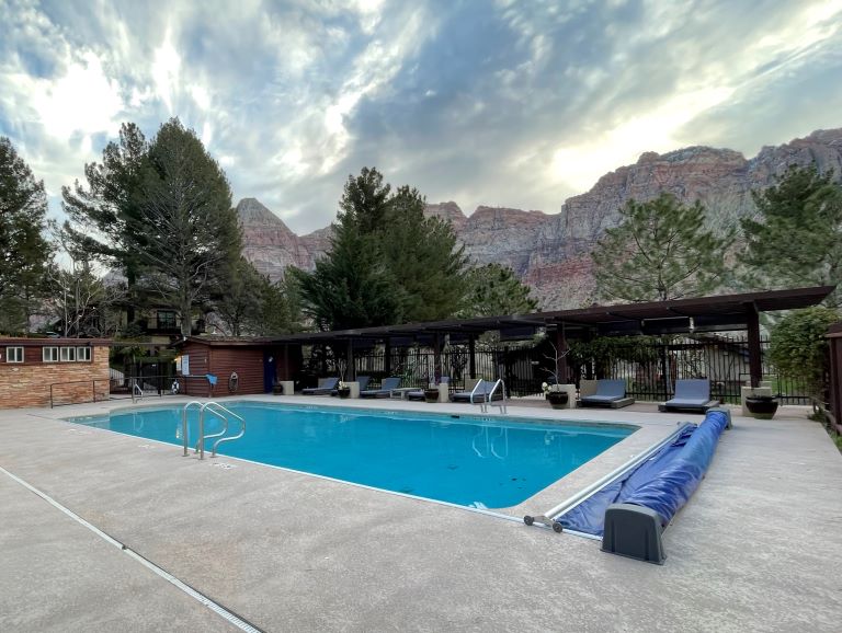 cliffrose lodge utah pool